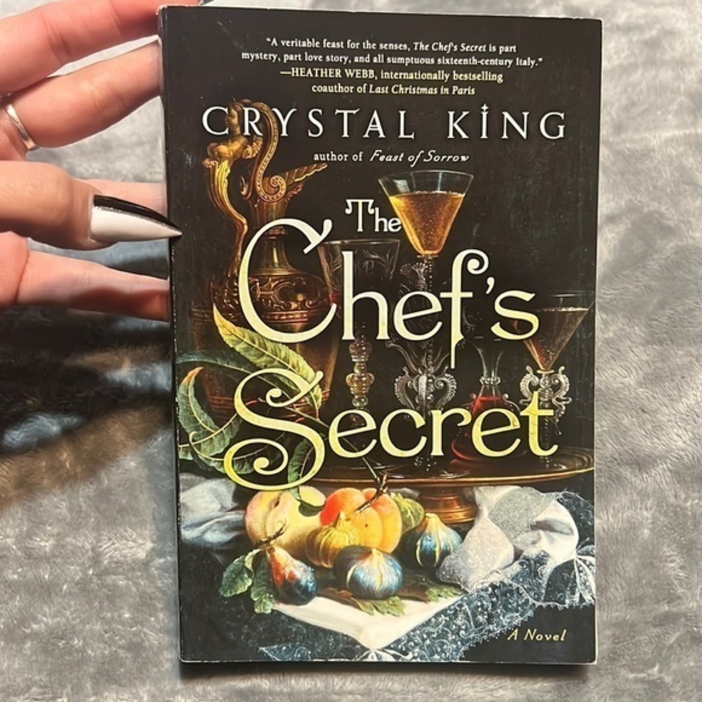 📚 The Chef's Secret: A Novel by Crystal King - paperback